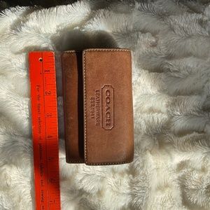Vintage COACH leather wallet with key ring - tan - check out matching purse